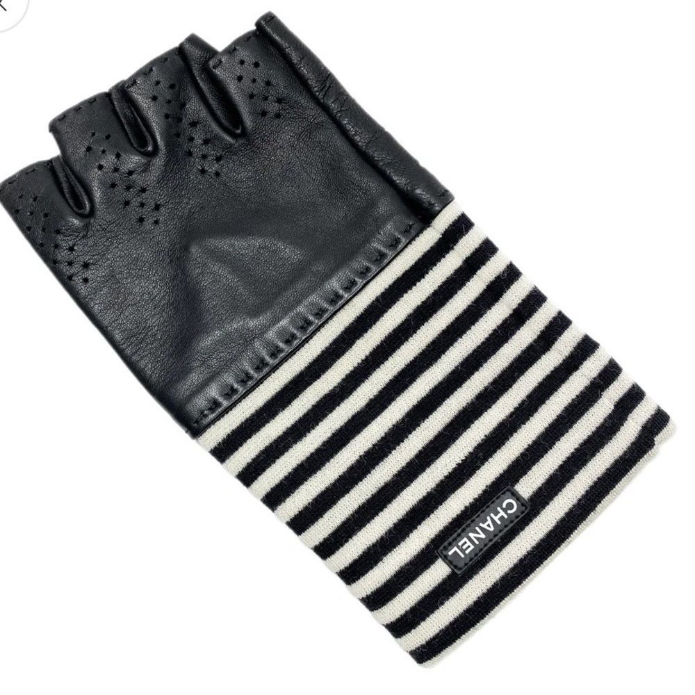CHANEL Black and White Striped Fingerless Gloves EUC